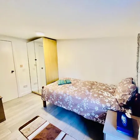 One Bed Flat Near Wembley Stadium Apartment London