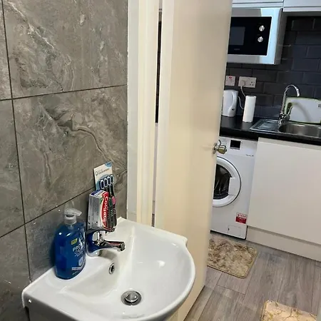 One Bed Flat Near Wembley Stadium