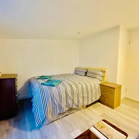 One Bed Flat Near Wembley Stadium Apartment London