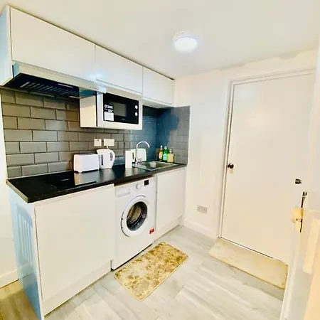 One Bed Flat Near Wembley Stadium * London