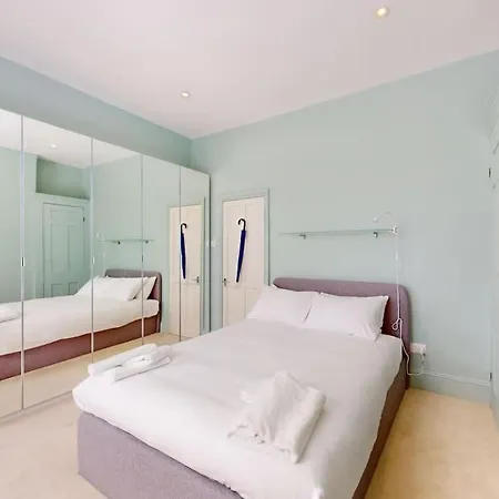Stunning In Clapham Old Town * London