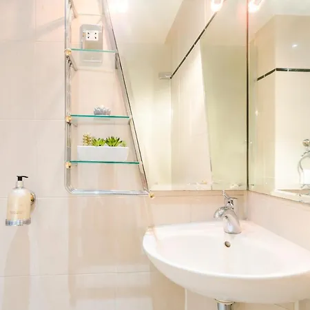 Bridge Penthouse - Luxury Apartment