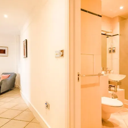 Bridge Penthouse - Luxury Apartment