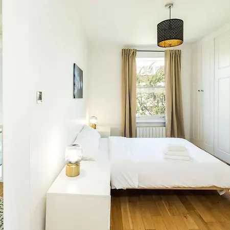 1 Bedroom Notting Hill *