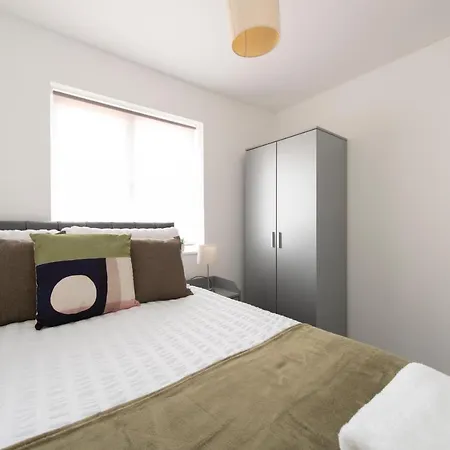 4 Bed House In Woolwich/thamesmead 6 Beds Sleeps 8 Apartment Thamesmead (Greater London)