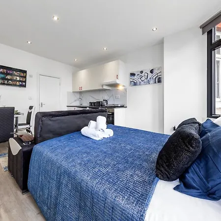 Comfy 1bdr - 30mins To Ldn - Parking *