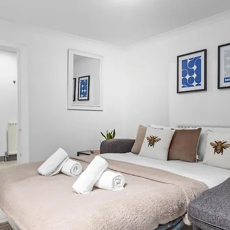 Modern Flat In Paddington Near Hyde Park W2 London