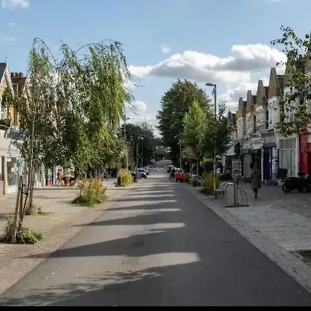 Pensión The Leyton Oasis Londres