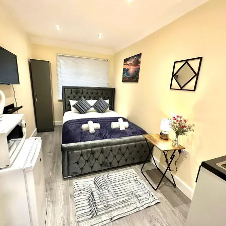 Guest house Sutton Suites Sm4 - London Morden (Greater London)