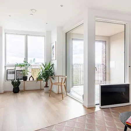 Cozy Flat In Hip East *