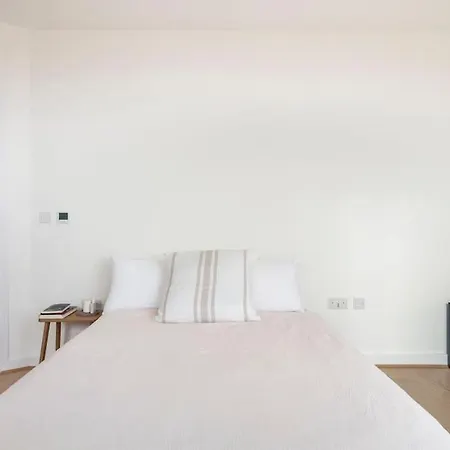 Apartment Cozy Flat In Hip East *