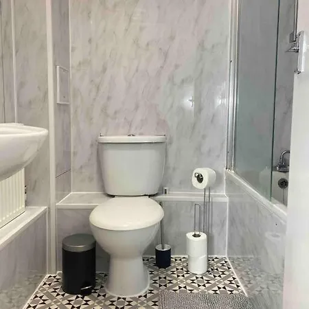 Chic 2 Bed In Brick Lane Apartment London