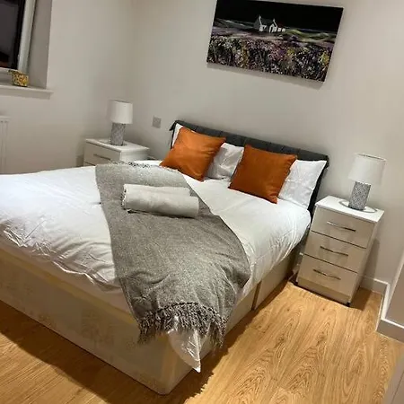 Comfortable Canterbury 2 Bedroom Flat In London Cb74 * Croydon