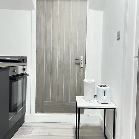 Studio Apartment London