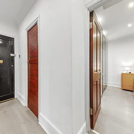 Luxury Flat In - Mayfair Apartment