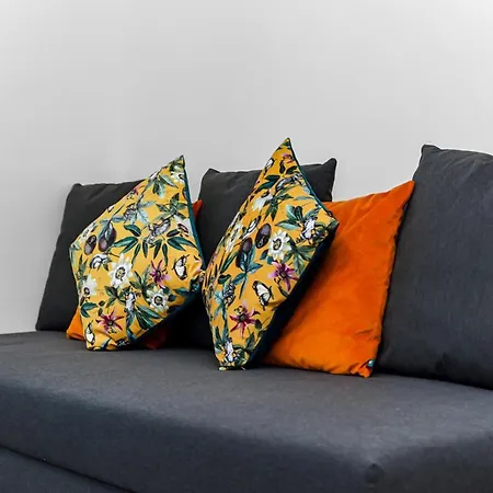Apartment Charming Escape In *