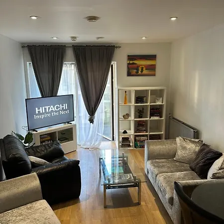 O2 Arena Riverside Apartment