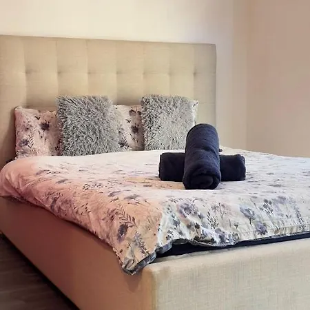 Aldgate Guest house London