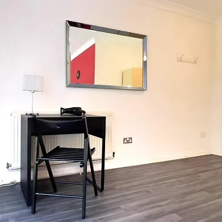 Guest house Aldgate *