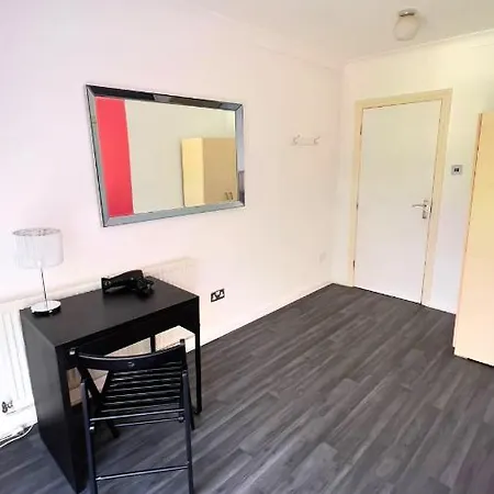 Aldgate Guest house