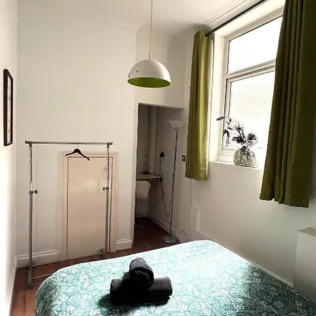 Guest house Aldgate *