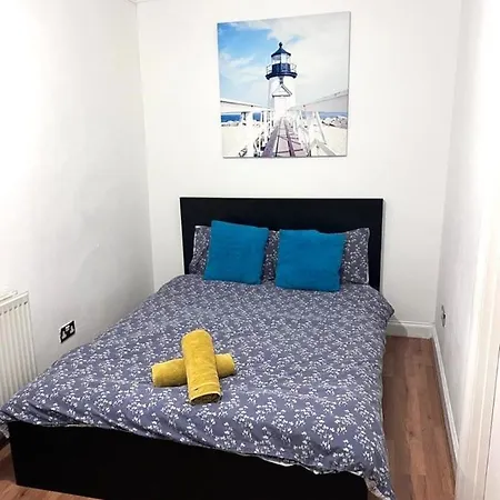 Guest house Aldgate London