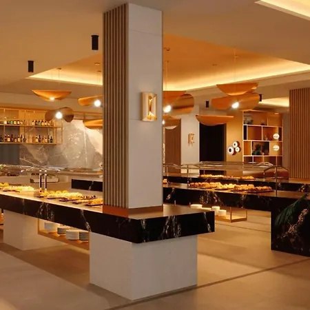 Hotell Riu Plaza Victoria 4*