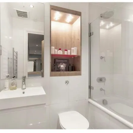Westminster Large Apartment London