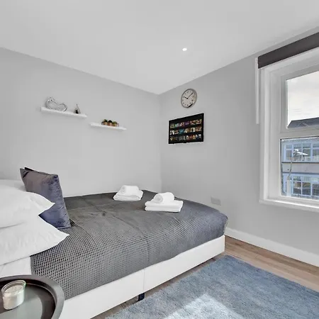 Lovely 1-bed Studio In West Drayton Apartment West Drayton (Middlesex)