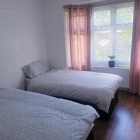 Homestay Spacious Private In Vibrant South London *