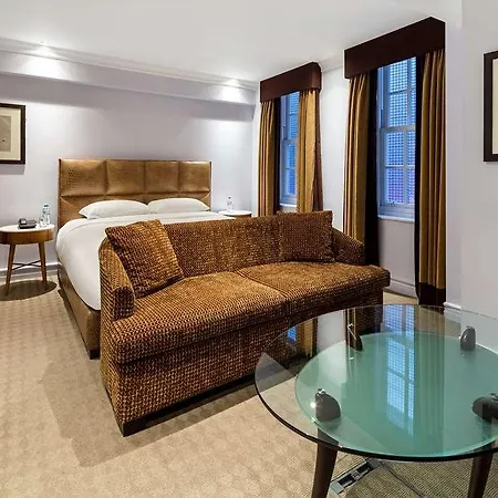 Radisson Blu Hotel, Bond Street Hotel 4*