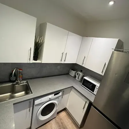3 Bedroom Flat In King's Cross, St Pancras's. 2 Minutes To Euston.