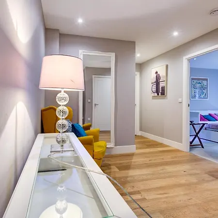 2 Bedroom Spacious In The Heart Fulham *