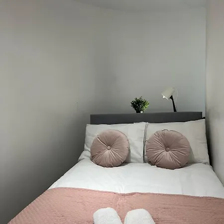 3 Bedroom Flat In King's Cross, St Pancras's. 2 Minutes To Euston. Apartment London