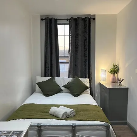 3 Bedroom Flat In King's Cross, St Pancras's. 2 Minutes To Euston. Londyn