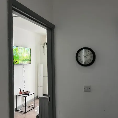 Apartment 3 Bedroom Flat In King's Cross, St Pancras's. 2 Minutes To Euston.
