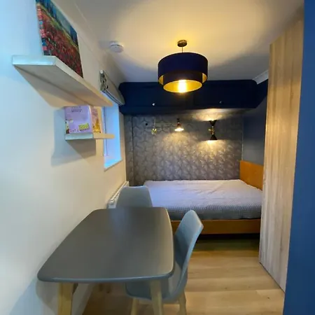 Apartment Stylish 1-bed London