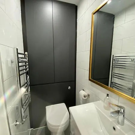 Stylish 1-bed Apartment *