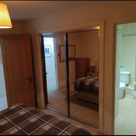Double With En-suite Bathroom London