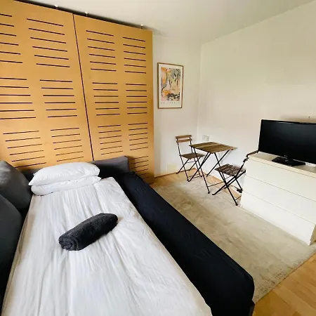 Apartment Spare In Peaceful Neighbourhood Near The Centre Of *