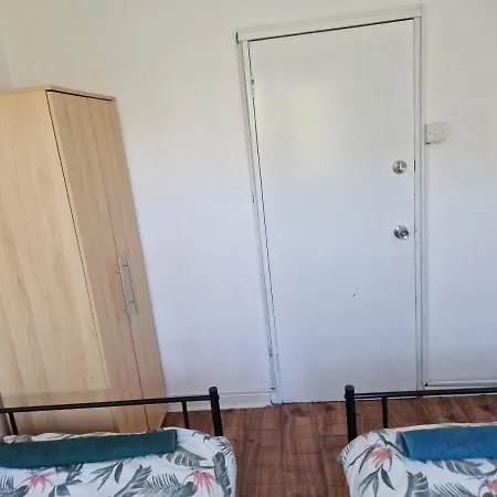 Alloggio in famiglia Twin Bed For Guests
