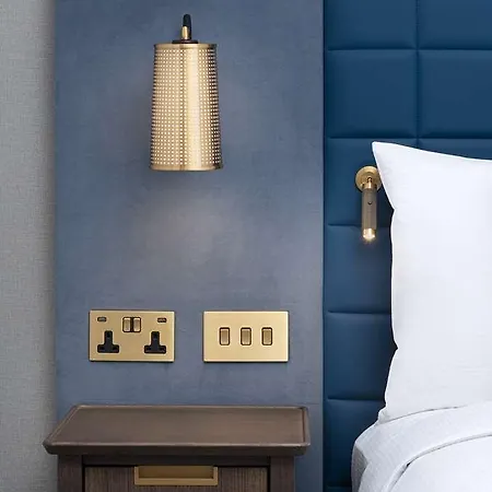 Lost St Pauls London, Curio Collection By Hilton London