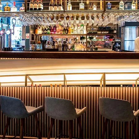 The Corner 3* London