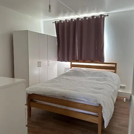 Apartment Spacious 2 Bed Flat