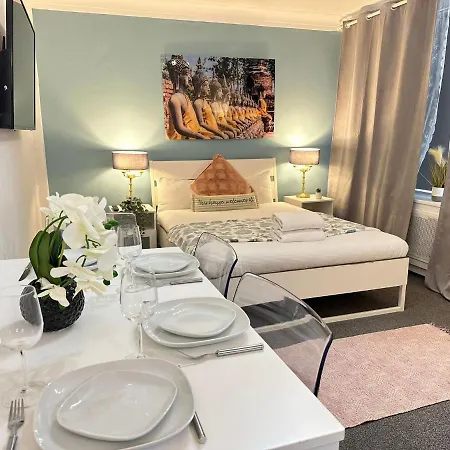 Apartment Burwood 2 Bedroom *