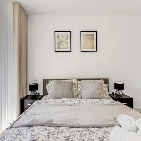 Apartment The Grand Cabo - Two Bed London