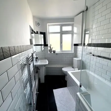 Trendy Brixton Residence! * London