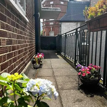 Apartment Trendy Brixton Residence! London