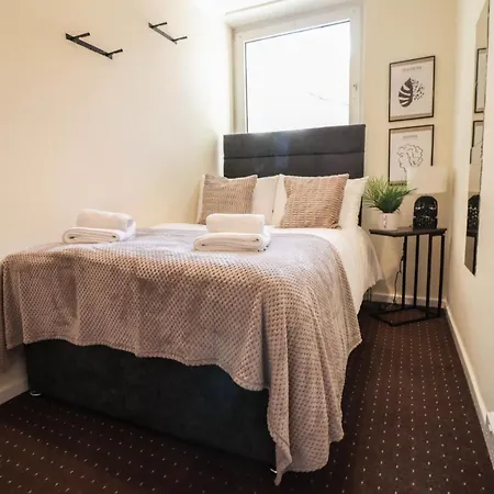 Cosy Property Right By Warren Street Station! Free Wifi! Apartment London