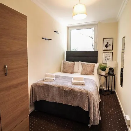 Cosy Property Right By Warren Street Station! Free Wifi! Apartment
